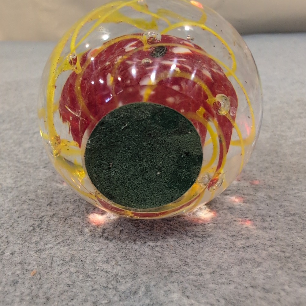 Art Glass Paperweight Red White Mottled Core Yellow Swirl Controlled Bubbles - Picture 4 of 5